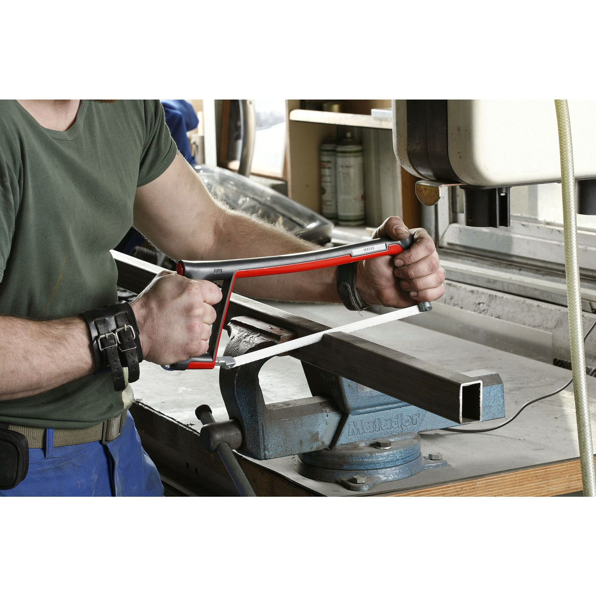 601 - Montures de scie à métaux compact