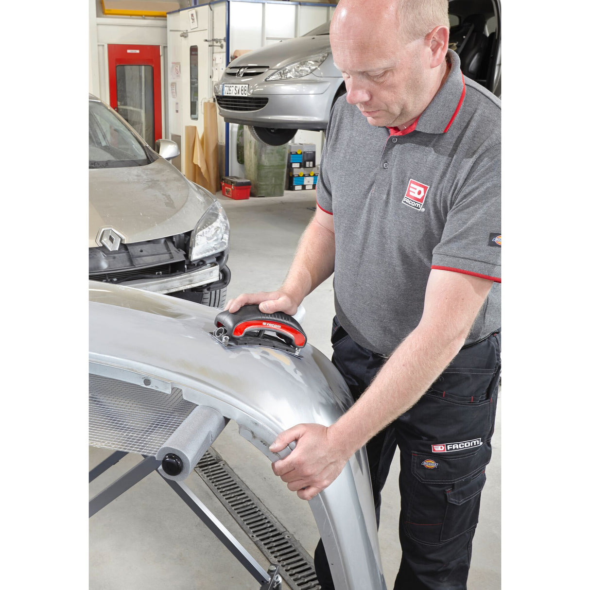 Cale à dresser auto-ajustable courte