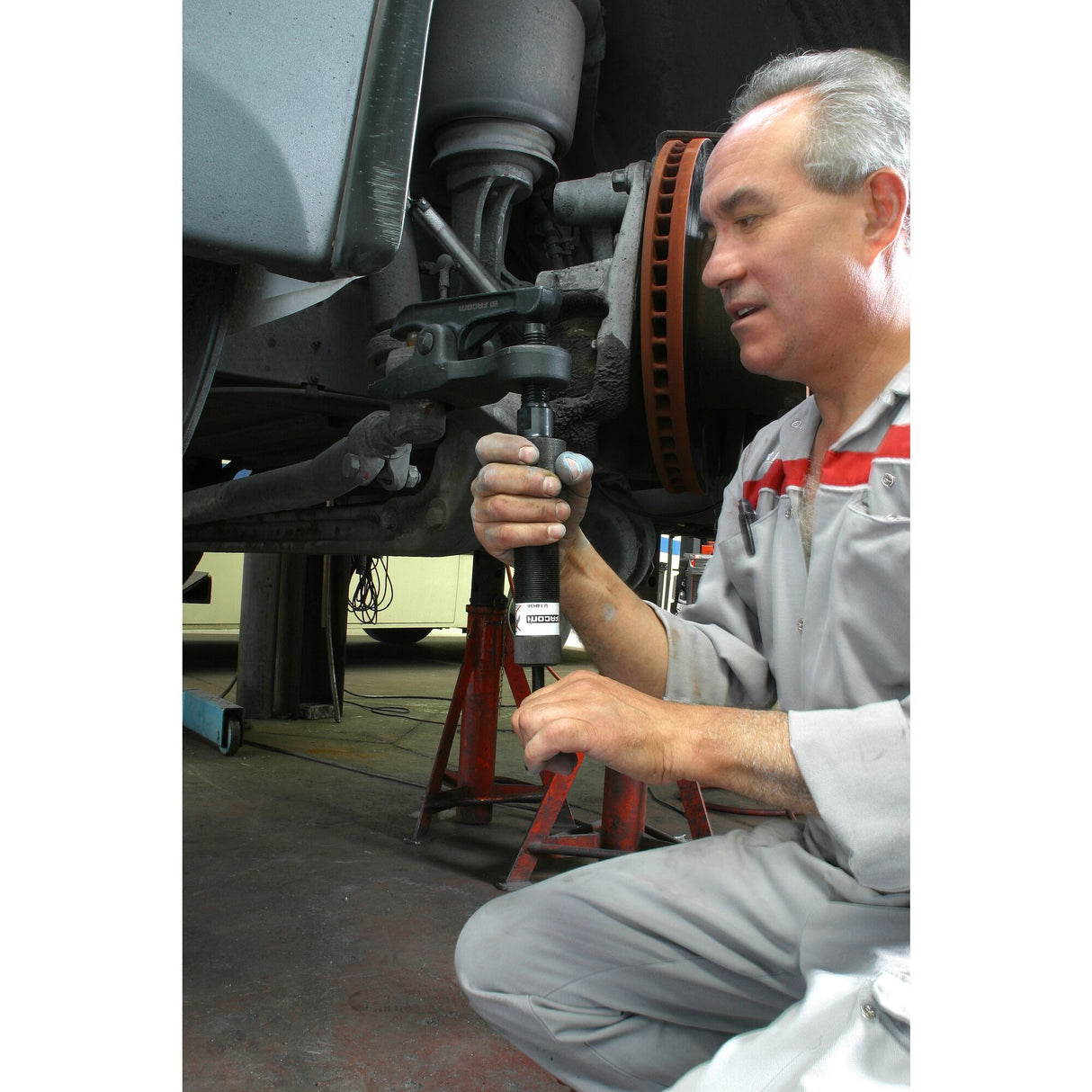 Extracteur de rotule hydraulique