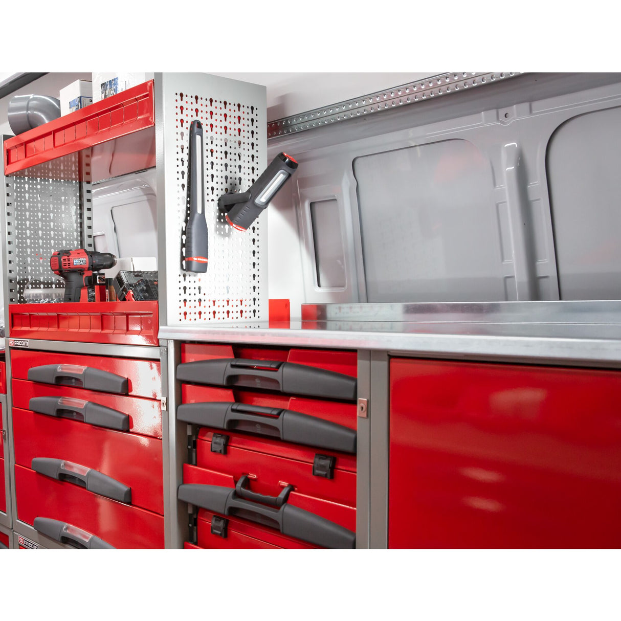 Plateau en acier galvanisé 2 mm, fixation sur caissons, L 990 mm