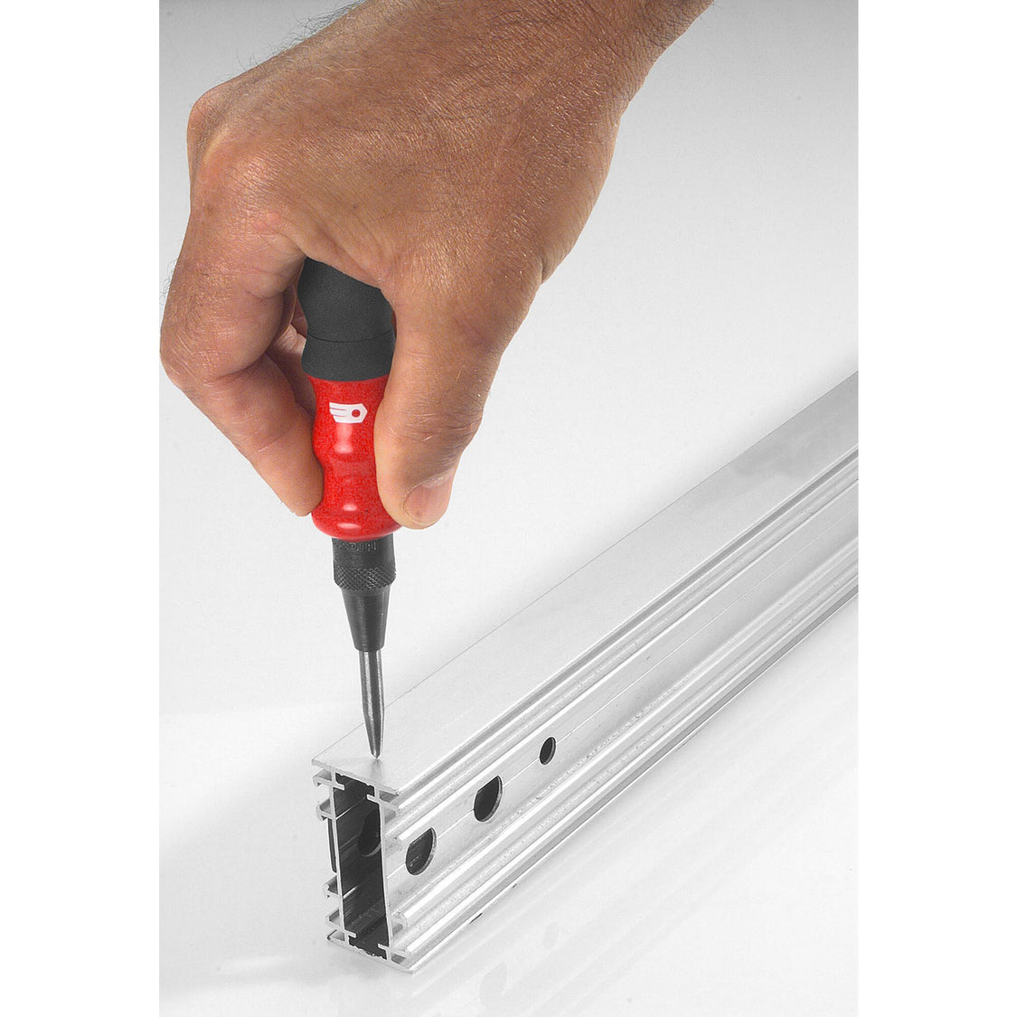 Chasse goupilles monobloc long 4 mm facom Chasse goupilles monobloc long 4 mm facom